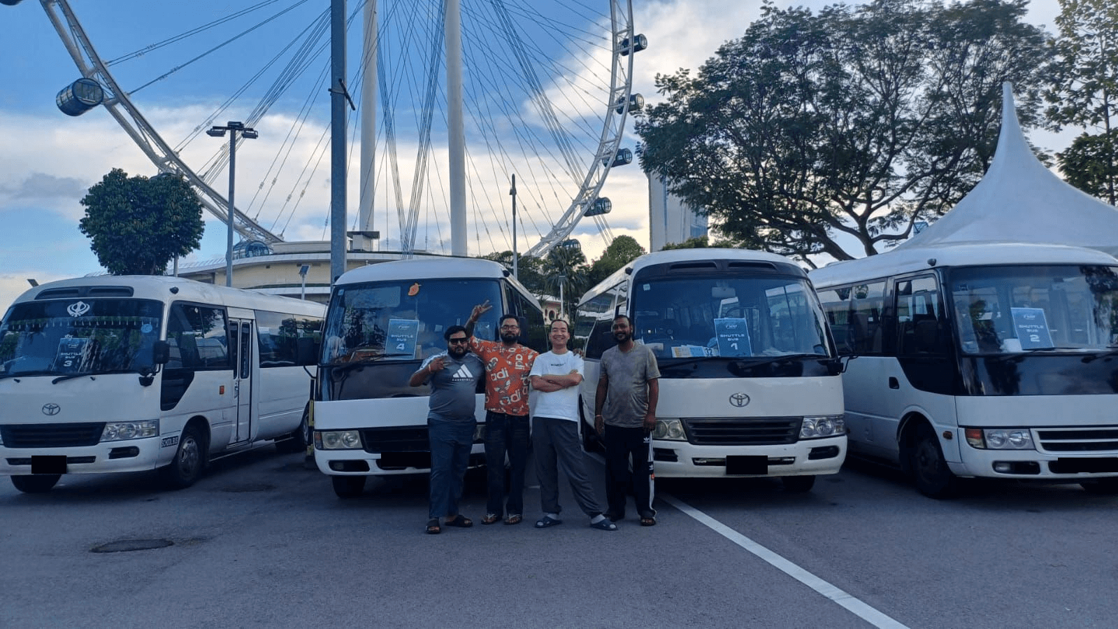 Singapore private buses - Logistics, Heat & Hustle
